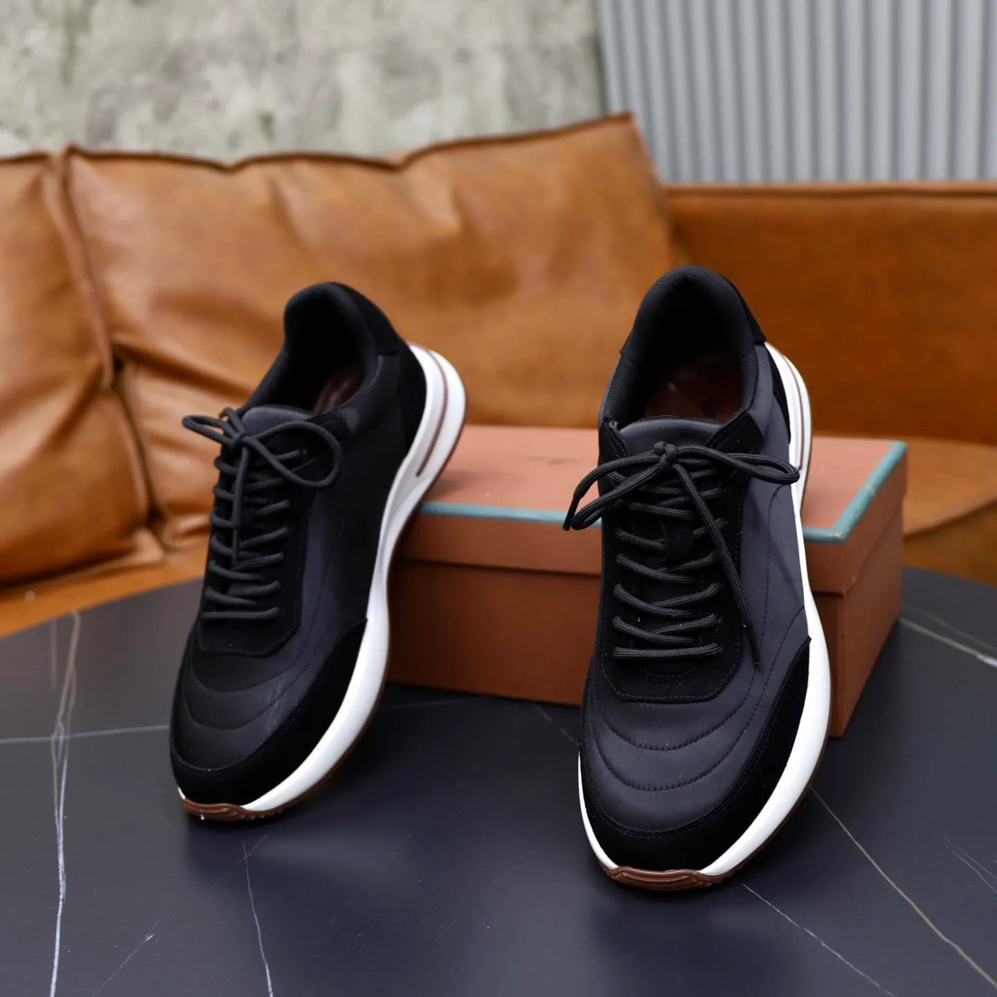 Ex-factory price: 462💰Loropiana LP men's shoes ♞size; 38-44 "45. Customized" original leather splicing. It is really easy to wear, lazy, relaxed, casual, perfect comfort, and there are many color choices, and they all look good with clothes. Is it true that Loropiana can bring social value? “Loropiana is the best thing money can buy”